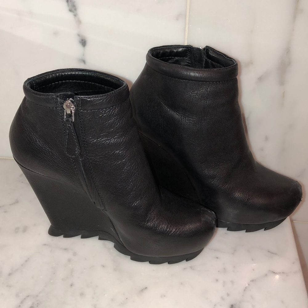 Camilla Skovgaard leather ankle boots